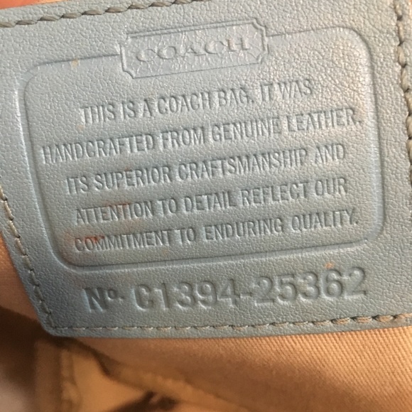 Baby blue Coach crossbody - Picture 4 of 8